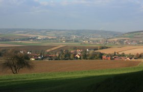 Aussicht auf Asperhofen, © Wienerwald