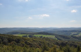 Ausblick von der Troppbergwarte, © Wienerwald Tourismus/Bauer