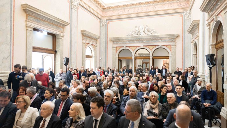 Besucher Vernissage Arnulf Rainer Museum, © 2024psb/c.kollerics