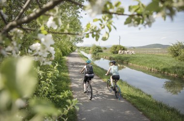 Thermenregion, Thermenradweg, © Wienerwald Tourismus GmbH/Raimo Rumpler