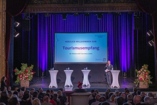 Moderator Markus Pohanka eröffnet den Tourismusempfang, © Leadersnet/R. Brunhölzel