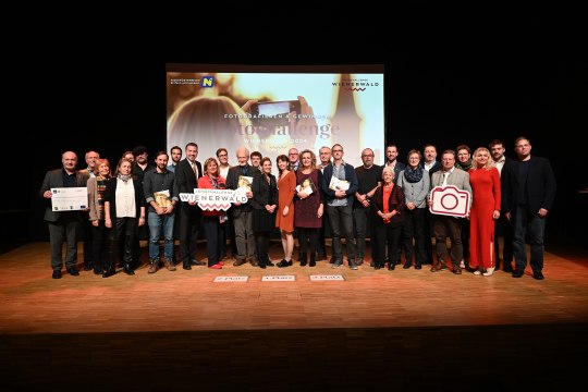 Gruppenfoto mit den PreisträgerInnen, © Wienerwald Tourismus/baden media