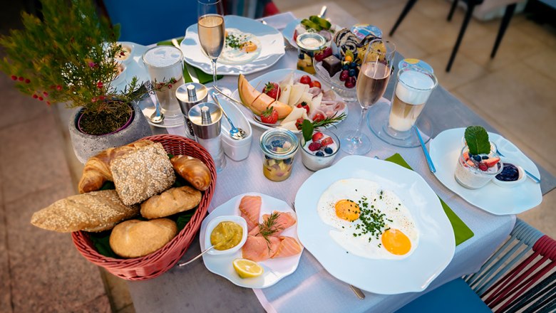 Köstliches Frühstücksbuffet Hotel Turmhof, © Sascha Schernthaner