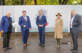 Festivaldirektor Lois Lammerhuber, Bürgermeister Stefan Szirucsek, Tourismuslandesrat Jochen Danninger, Abgeordnete zum Nationalrat und Stadträtin Carmen Jeitler-Cincelli, Wienerwald Tourismus Geschäftsführer Christoph Vielhaber, © 2020psb/cedrick.kollerics