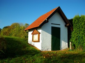 Hiatahütte, © Wienerwald Tourismus GmbH / Weinbauverein Brunn